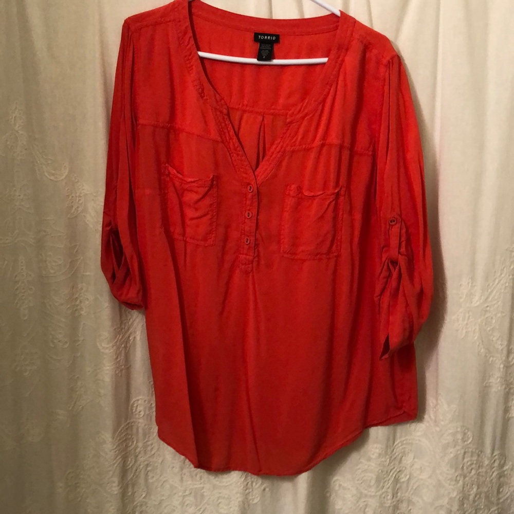 Torrid // orange Rayon Blouse ~ Size 2 ~ 20-22